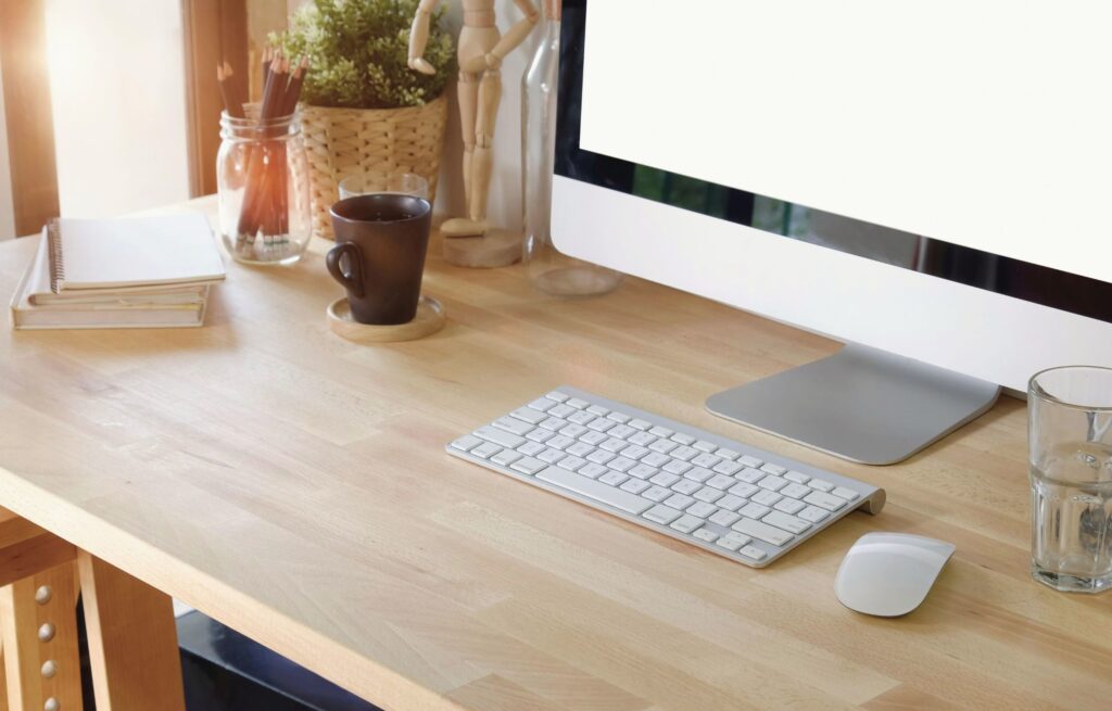 5 Small Habits That Bring Calm Into a Busy Workday